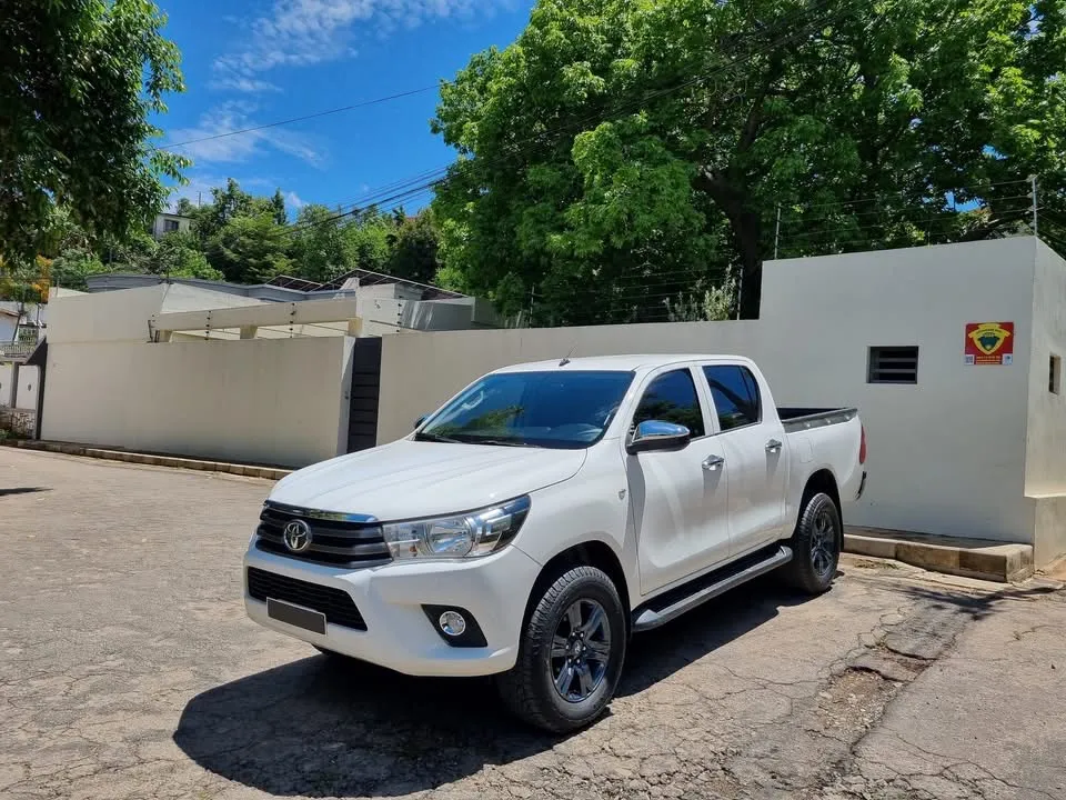 Toyota Hilux / Hilux Revo 2023/ BVM 6 rapports/ (Sortie CFAO-sicam)