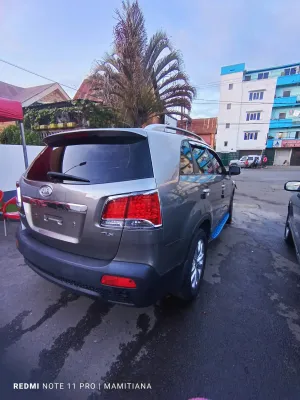 🚗 KIA SORENTO 3 – TLX | 7 PLACES – KIT CHROMÉ - Version 4x2