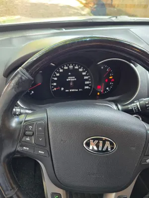 KIA SORENTO (Phase 4) – 4x4 | 2013 – Turbo Diesel 2.2L CRDI 16V – BVA – 7places
