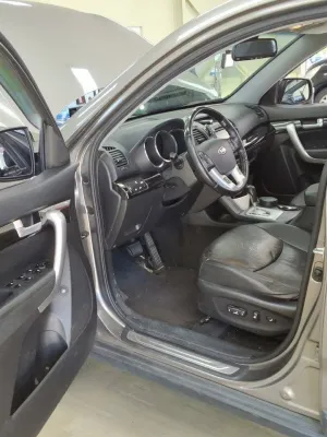 Kia Sorento 3 - 4/2 - 7 places - 2011