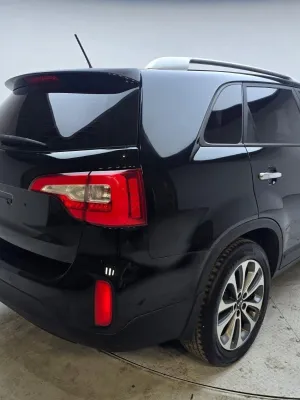 KIA SORENTO  – 4WD ( 4x4 NOIR)