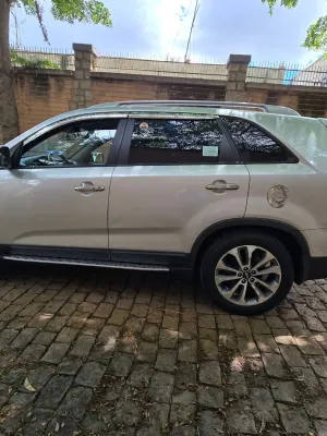 KIA SORENTO (Phase 4) – 4x4 | 2013 – Turbo Diesel 2.2L CRDI 16V – BVA – 7places