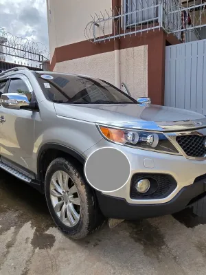 Kia Sorento R 3 (2 Phase 1) LIMITED (vrai)/ 4X4 / 5 places / 2011