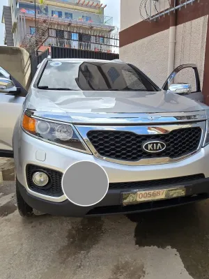 Kia Sorento R 3 (2 Phase 1) LIMITED (vrai)/ 4X4 / 5 places / 2011