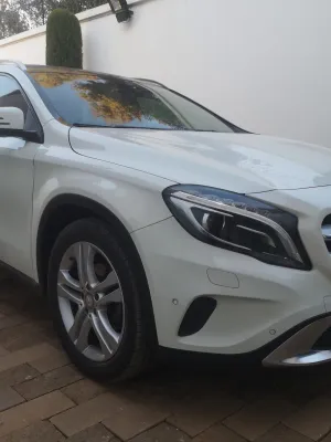 MERCEDES GLA 200 CDI – Année 2015 FULL OPTIONS – EXCELLENT ÉTAT