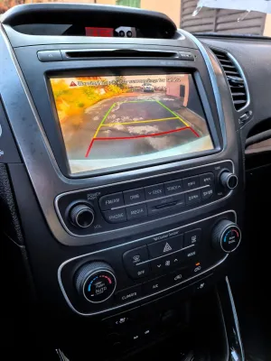 KIA SORENTO 4X4 FULL OPTION- 2014