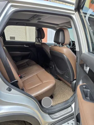 Kia Sorento R 3 (2 Phase 1) LIMITED (vrai)/ 4X4 / 5 places / 2011