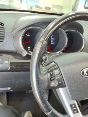 Kia Sorento 3 - 4/2 - 7 places - 2011