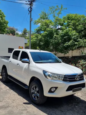 Toyota Hilux / Hilux Revo 2023/ BVM 6 rapports/ (Sortie CFAO-sicam)