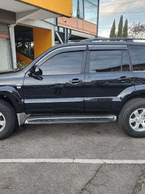TOYOTA LAND CRUISER PRADO 120 / Annee 2005 (Bon occasion Allemagne)