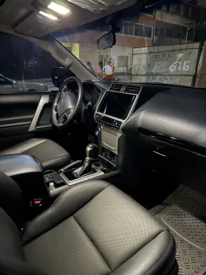 TOYOTA Landcruiser VX-L-LImited -Japon 2022 (Rasseta)