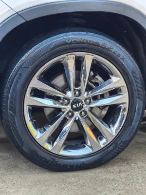 KIA SORENTO 4X4 FULL OPTION- 2014