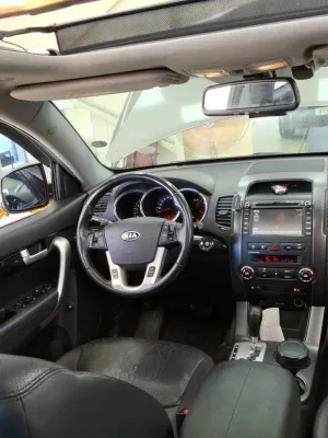 Kia Sorento 3 - 4/2 - 7 places - 2011