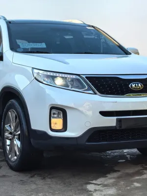 KIA SORENTO 4X4 FULL OPTION- 2014