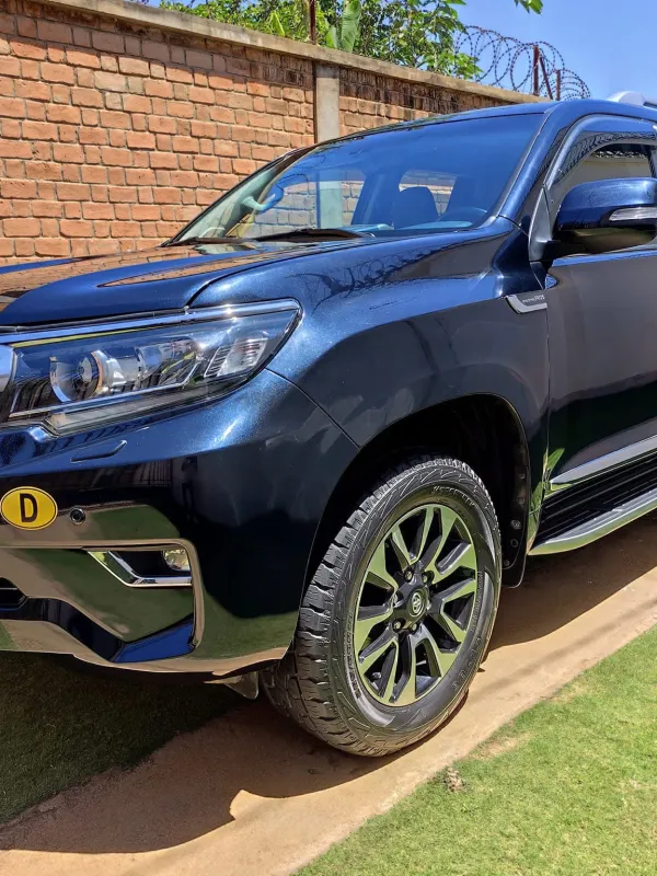 Produit TOYOTA LAND CRUISER PRADO 150 – TXL Image