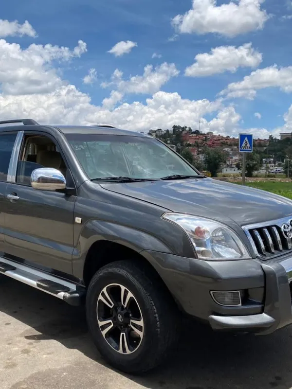 Produit TOYOTA PRADO 120 – Année 2004 Image