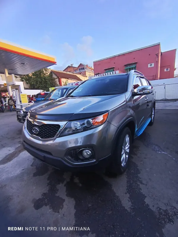 Produit 🚗 KIA SORENTO 3 – TLX | 7 PLACES – KIT CHROMÉ - Version 4x2 Image