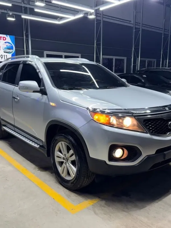 Produit Kia Sorento 3 (2 phase 1) TLX / 5 places/BVA/sans toit/4X4 Image